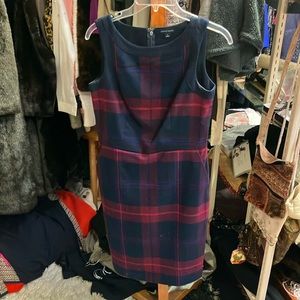 Tommy Hilfiger Sleeveless Dress with pockets